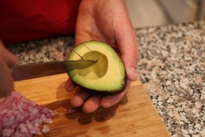 Guacamole & Avocado Tutorial | AmandaNaturally.com